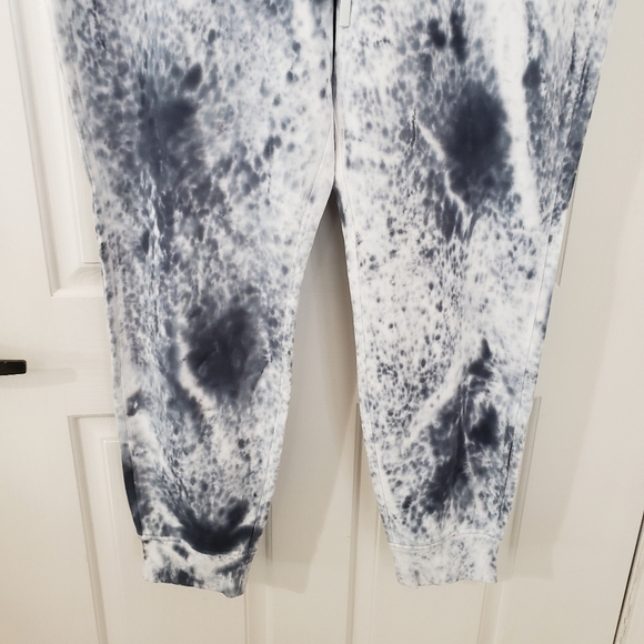 Lululemon Athletica warm down jogger marble dye Size 14 - Picture 4 of 13